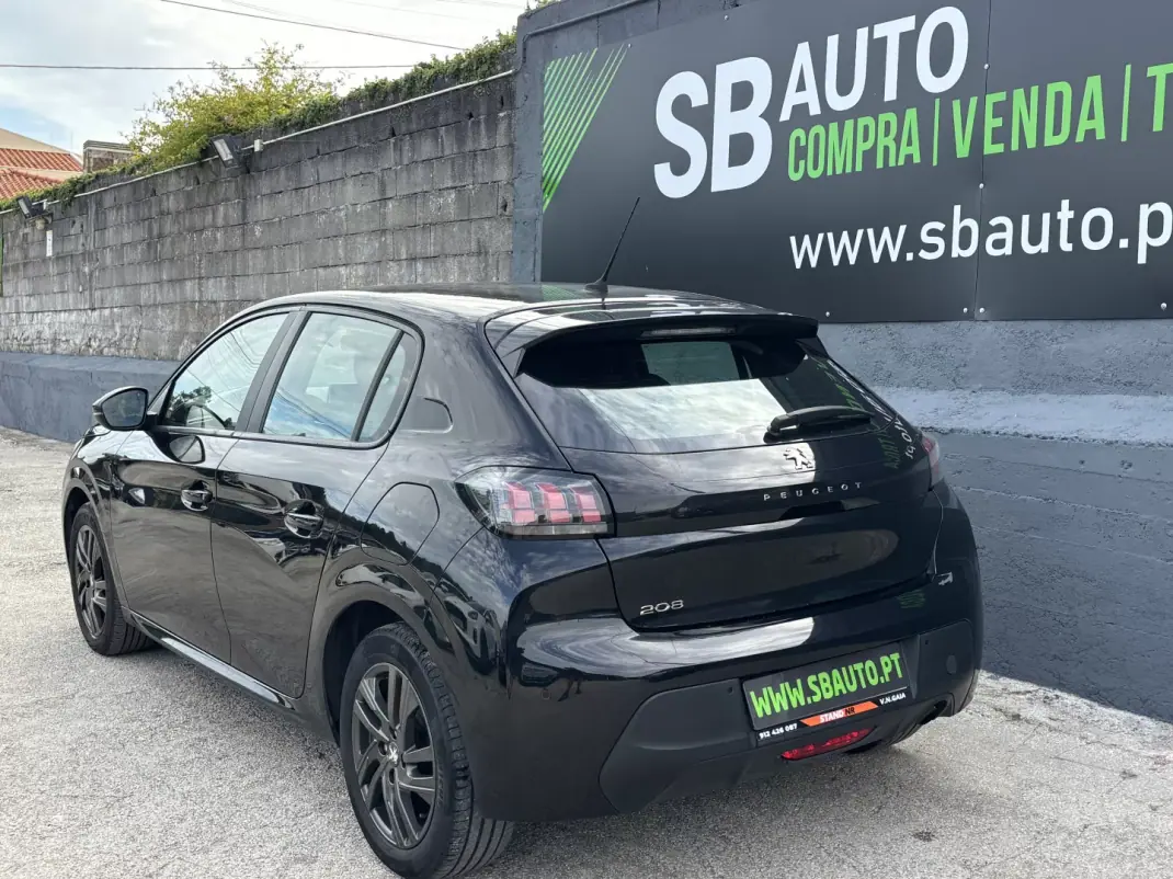 Peugeot 208 2021 - 12250 EUR, 98601 km - 98601km - foto 6 de 23
