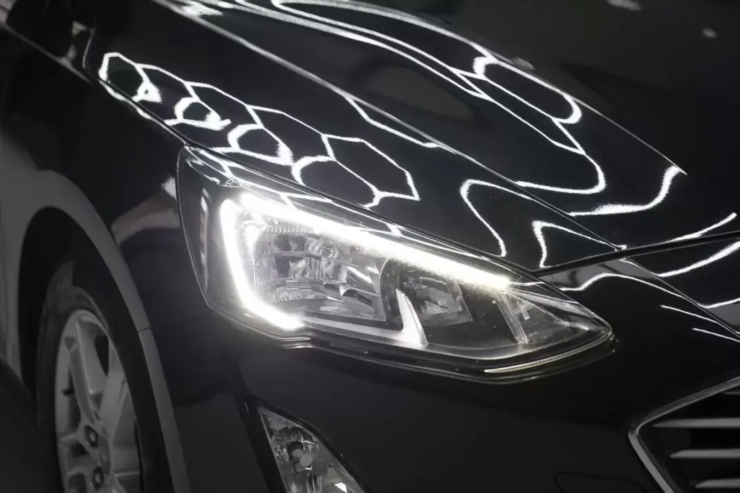 Ford Focus 2021 - 13850 EUR, 196506 km - AUTO.MOTO.pt - 196506km - foto 14 de 42