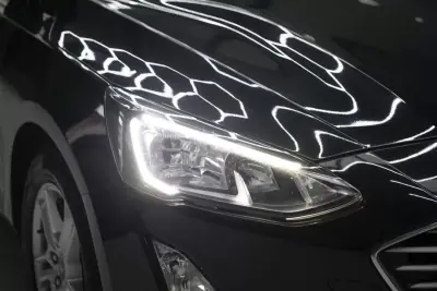 Ford Focus 2021 - 13850 EUR, 196506 km - AUTO.MOTO.pt - 196506km - foto 14 de 42