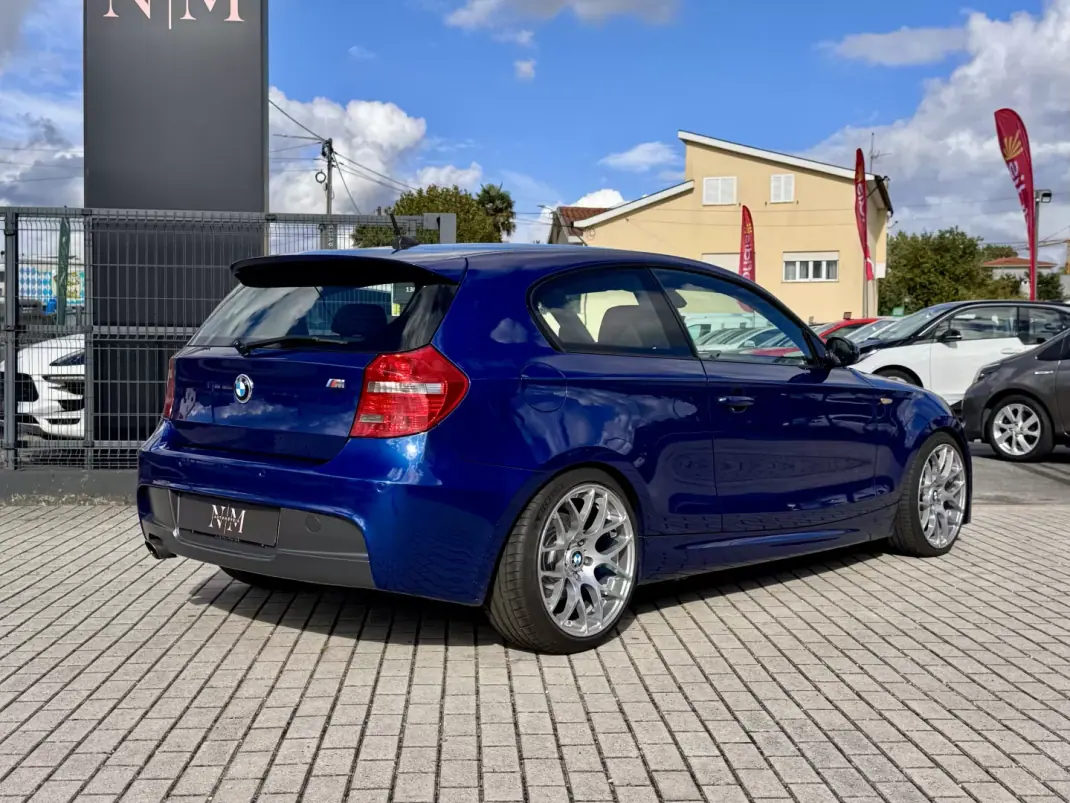 BMW 118 2009 - 9990 EUR, 277000 km - 277000km - foto 2 de 18
