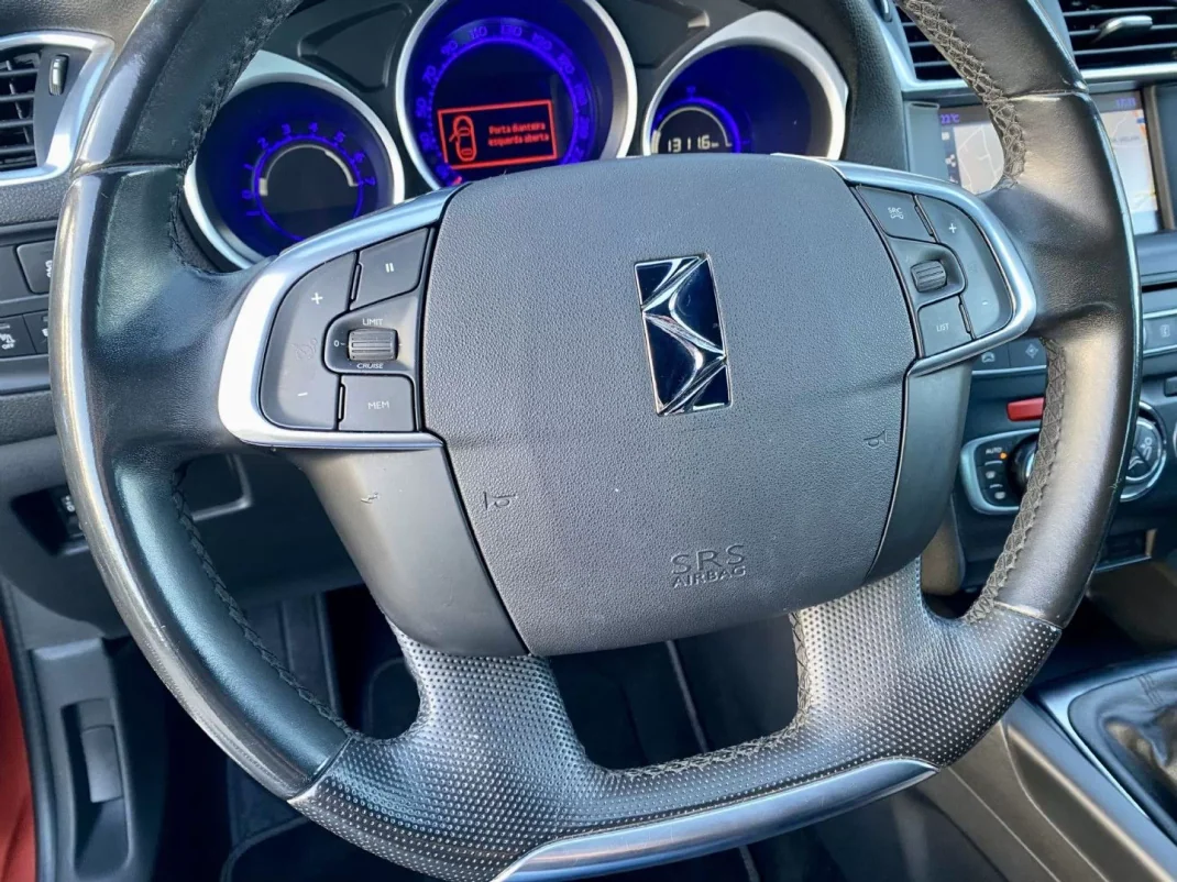 DS DS4 Crossback 2017 - 14990 EUR, 80949 km - AUTO.MOTO.pt - 80949km - foto 13 de 18