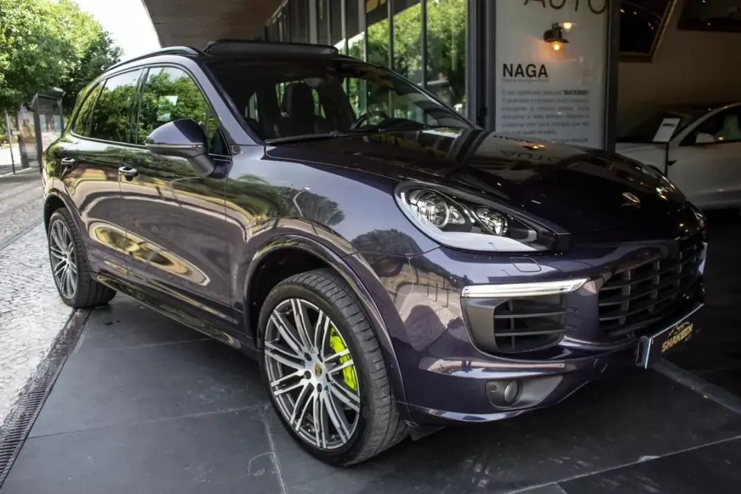 Porsche Cayenne 2016 - 42900 EUR, 139769 km - AUTO.MOTO.pt - 139769km - foto 6 de 49