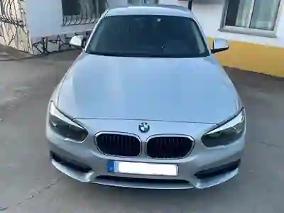 BMW 116 2016 - 10000 EUR, 212000 km - AUTO.MOTO.pt - 212000km - foto 2 de 25