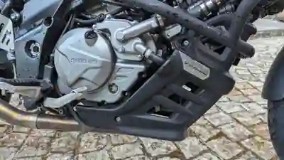 Suzuki V-Strom 650 ABS 2018 - 6900 EUR, 38000 km - AUTO.MOTO.pt - 38000km - foto 12 de 15
