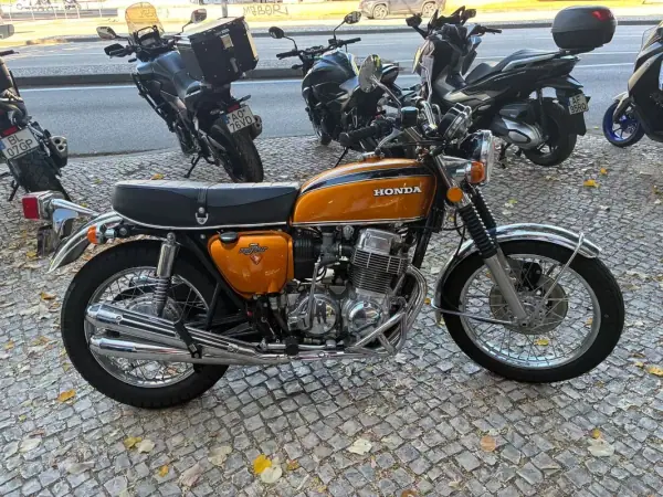 Honda CB750K2 750 FOUR K2 1972 Petrol — 18 041 km · Leiria Honda CB750K2 750 FOUR K2 1972 Petrol