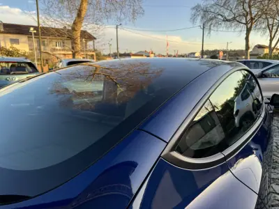 Tesla Model 3 2021 - 26500 EUR, 105000 km - AUTO.MOTO.pt - 105000km - foto 24 de 37