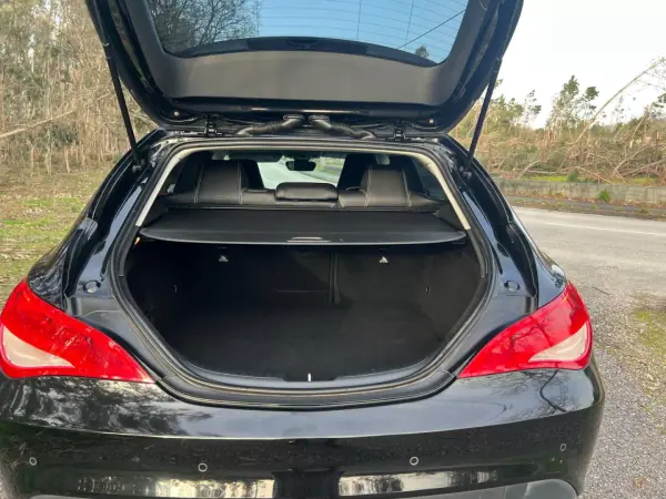 Mercedes-Benz CLA 180 2017 - 18650 EUR, 124000 km - AUTO.MOTO.pt - 124000km - foto 34 de 38