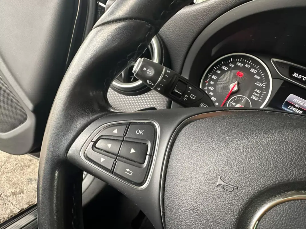 Mercedes-Benz A 180 2017 - 18900 EUR, 134826 km - 134826km - foto 14 de 30