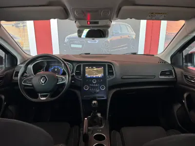 Renault Mégane 2016 - 12990 EUR, 137575 km - AUTO.MOTO.pt - 137575km - foto 20 de 20