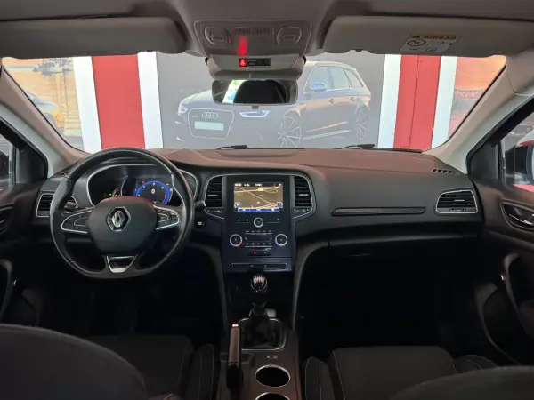 Renault Mégane 2016 - 12990 EUR, 137575 km - AUTO.MOTO.pt - 137575km - foto 20 de 20