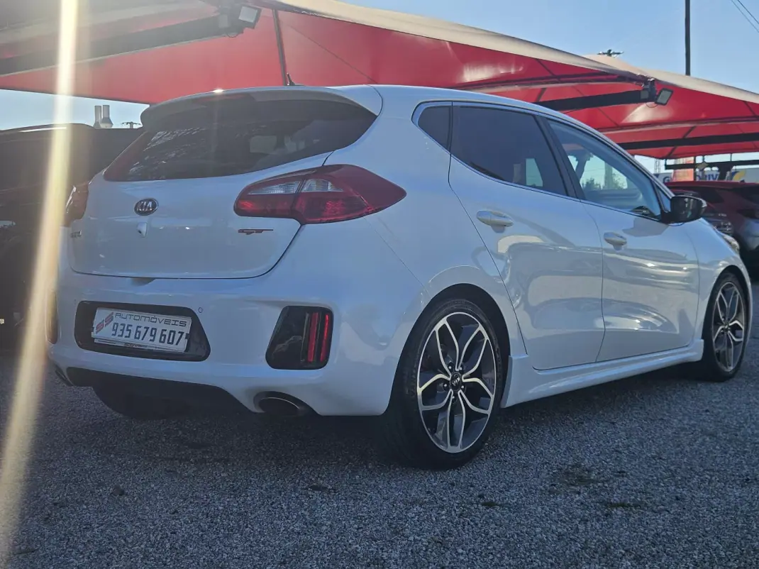 Kia Ceed 2015 - 15900 EUR, 113000 km - 113000km - foto 6 de 31
