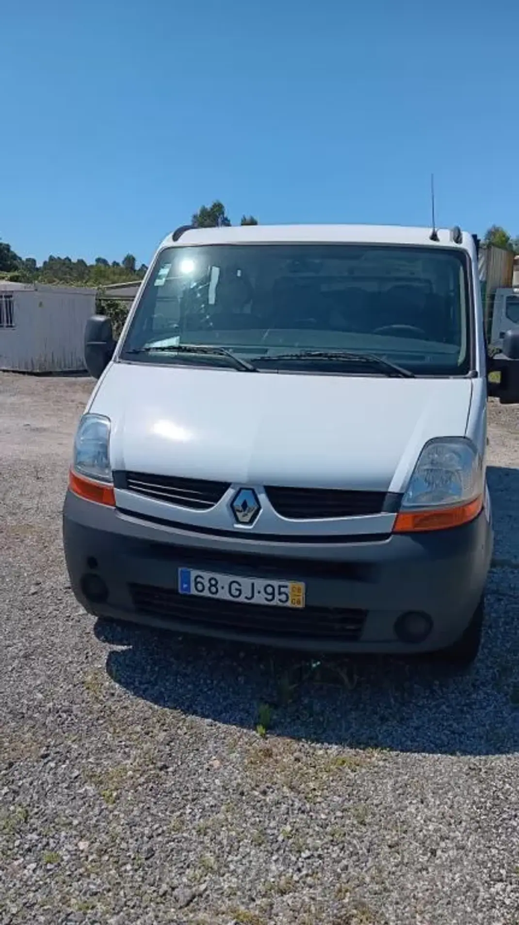 Renault MASTER 2.5 DCI - CAB. TRIPLA 2008 - 14750 EUR, 158168 km - AUTO.MOTO.pt - 158168km - foto 3 de 20