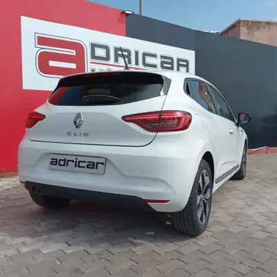 Renault Clio 2021 - 13900 EUR, 92481 km - 92481km - foto 7 de 21