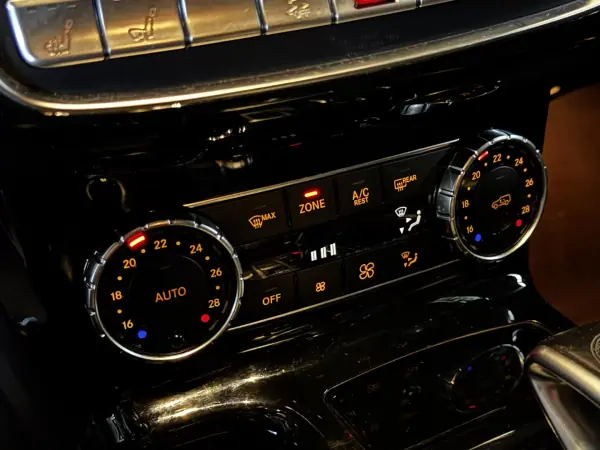 Mercedes-Benz G 63 AMG 2013 - 79990 EUR, 215500 km - AUTO.MOTO.pt - 215500km - foto 31 de 42
