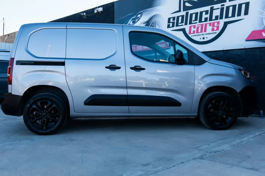 Citroën Berlingo 2022 - 14900 EUR, 115 km - AUTO.MOTO.pt - 115km - foto 6 de 22