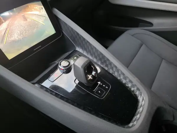 Polestar 2 2022 - 26999 EUR, 97803 km - 97803km - foto 16 de 30