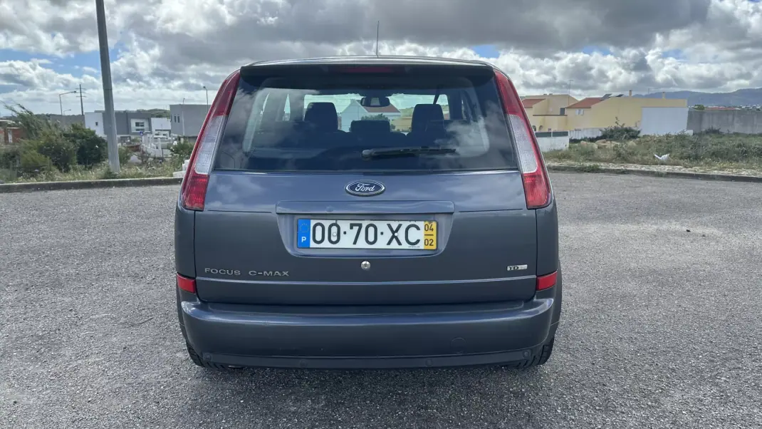Ford C-Max 2004 - 2750 EUR, 280000 km - AUTO.MOTO.pt - 280000km - foto 7 de 21