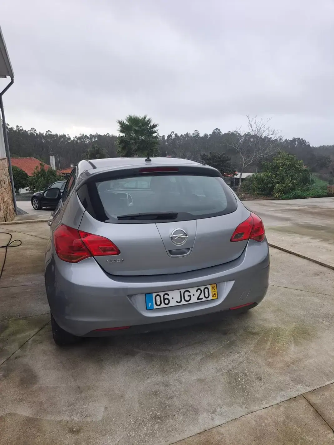 Opel Astra 2010 - 6850 EUR, 106026 km - AUTO.MOTO.pt - 106026km - foto 11 de 11