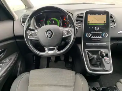 Renault Grand Scénic 2017 - 14900 EUR, 171000 km - AUTO.MOTO.pt - 171000km - foto 11 de 14