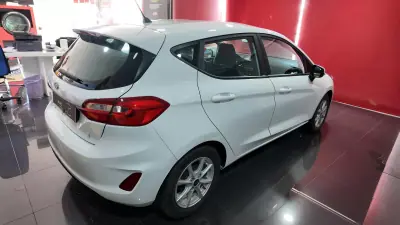 Ford Fiesta 2018 - 13500 EUR, 60152 km - AUTO.MOTO.pt - 60152km - foto 6 de 22