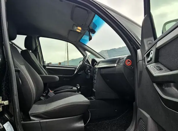 Opel Meriva 2008 - 5000 EUR, 340000 km - AUTO.MOTO.pt - 340000km - foto 5 de 18