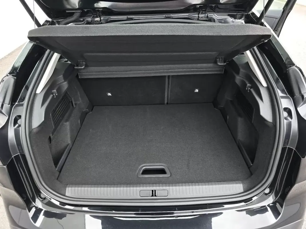 Citroën C4 2024 - 17800 EUR, 27000 km - AUTO.MOTO.pt - 27000km - foto 39 de 40