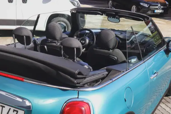 MINI One 2018 - 17880 EUR, 61420 km - AUTO.MOTO.pt - 61420km - foto 23 de 30