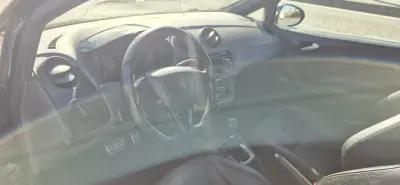 SEAT Ibiza 2011 - 12900 EUR, 126027 km - AUTO.MOTO.pt - 126027km - foto 25 de 39