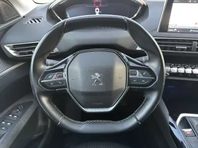 Peugeot 3008 2019 - 13900 EUR, 190000 km - AUTO.MOTO.pt - 190000km - foto 31 de 59