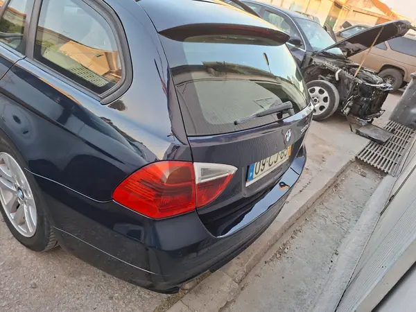 BMW 320 2006 - 6750 EUR, 316500 km - AUTO.MOTO.pt - 316500km - foto 9 de 15