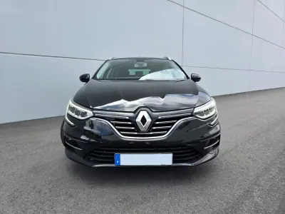 Renault Mégane 2021 - 15400 EUR, 63000 km - AUTO.MOTO.pt - 63000km - foto 3 de 30