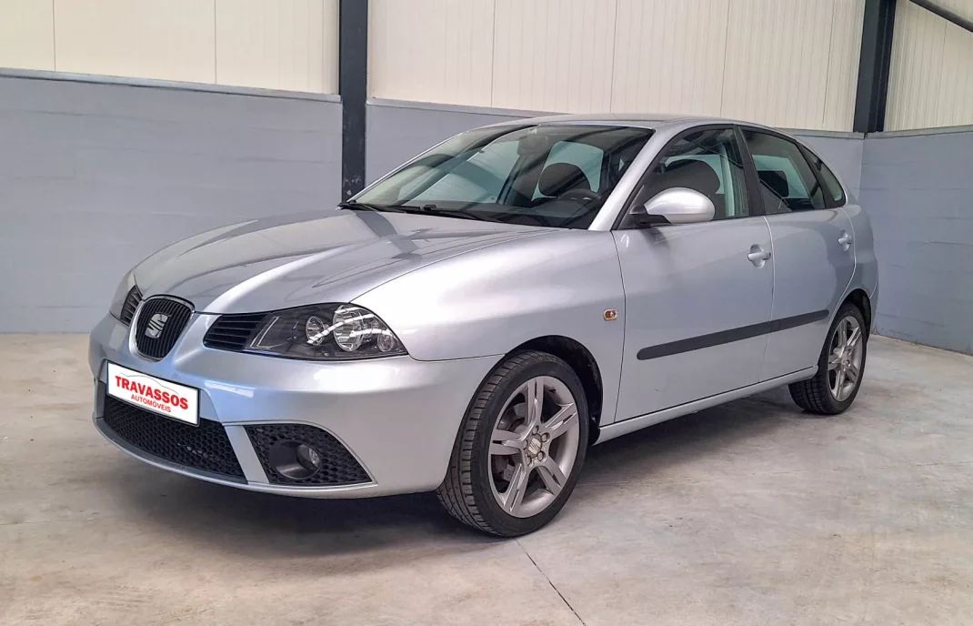 SEAT Ibiza 2007 - 6500 EUR, 186534 km - AUTO.MOTO.pt - 186534km - foto 1 de 4