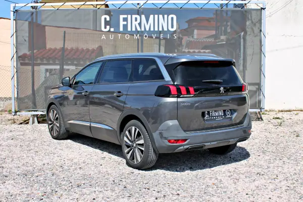 Peugeot 5008 2019 - 18900 EUR, 157458 km - AUTO.MOTO.pt - 157458km - foto 7 de 22