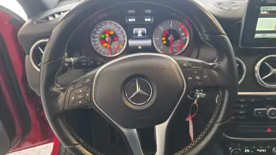 Mercedes-Benz A 160 2015 - 15900 EUR, 208637 km - AUTO.MOTO.pt - 208637km - foto 37 de 53