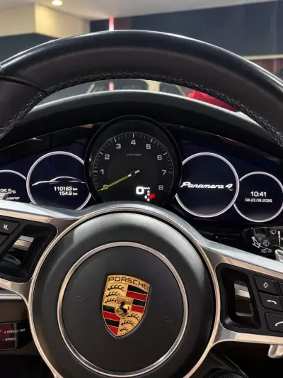 Porsche Panamera 2017 - 64990 EUR, 110163 km - 110163km - foto 6 de 15