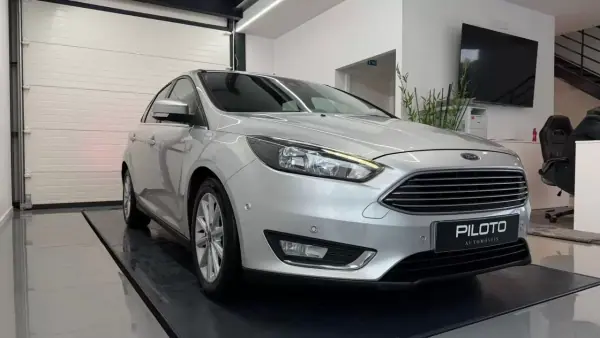 Ford Focus 2018 - 9990 EUR, 168157 km - AUTO.MOTO.pt - 168157km - foto 5 de 33