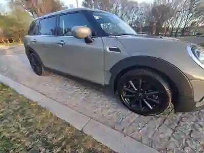 MINI Clubman 2021 - 16500 EUR, 120000 km - 120000km - foto 2 de 9