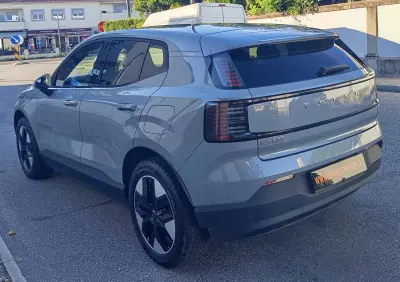 Volvo EX 30 2025 — foto 5 de 22