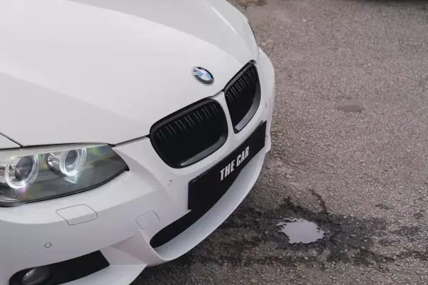 BMW 320 2016 - 18900 EUR, 230000 km - AUTO.MOTO.pt - 230000km - foto 8 de 28