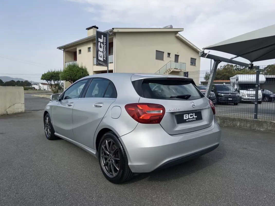 Mercedes-Benz A 180 2017 - 15990 EUR, 155000 km - AUTO.MOTO.pt - 155000km - foto 4 de 34