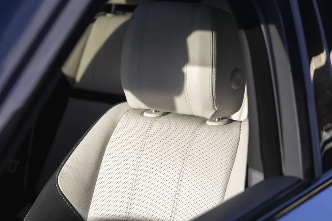 Land Rover Range Rover Velar 2017 - 39900 EUR, 175180 km - AUTO.MOTO.pt - 175180km - foto 23 de 36