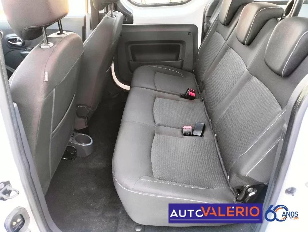 Dacia Dokker 2020 - 17950 EUR, 37215 km - AUTO.MOTO.pt - 37215km - foto 24 de 29