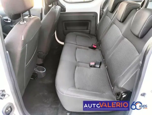 Dacia Dokker 2020 - 17950 EUR, 37215 km - AUTO.MOTO.pt - 37215km - foto 24 de 29