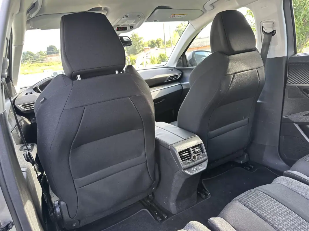 Peugeot 5008 2017 - 14900 EUR, 200000 km - 200000km - foto 55 de 63