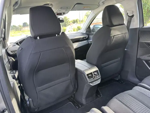 Peugeot 5008 2017 - 14900 EUR, 200000 km - AUTO.MOTO.pt - 200000km - foto 55 de 63