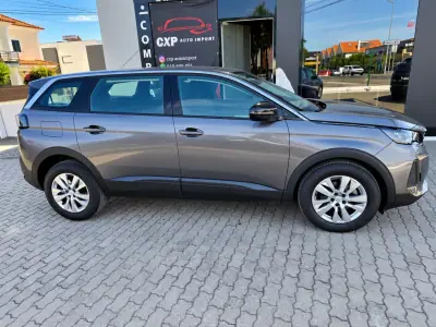 Peugeot 5008 2021 — foto 4 de 18