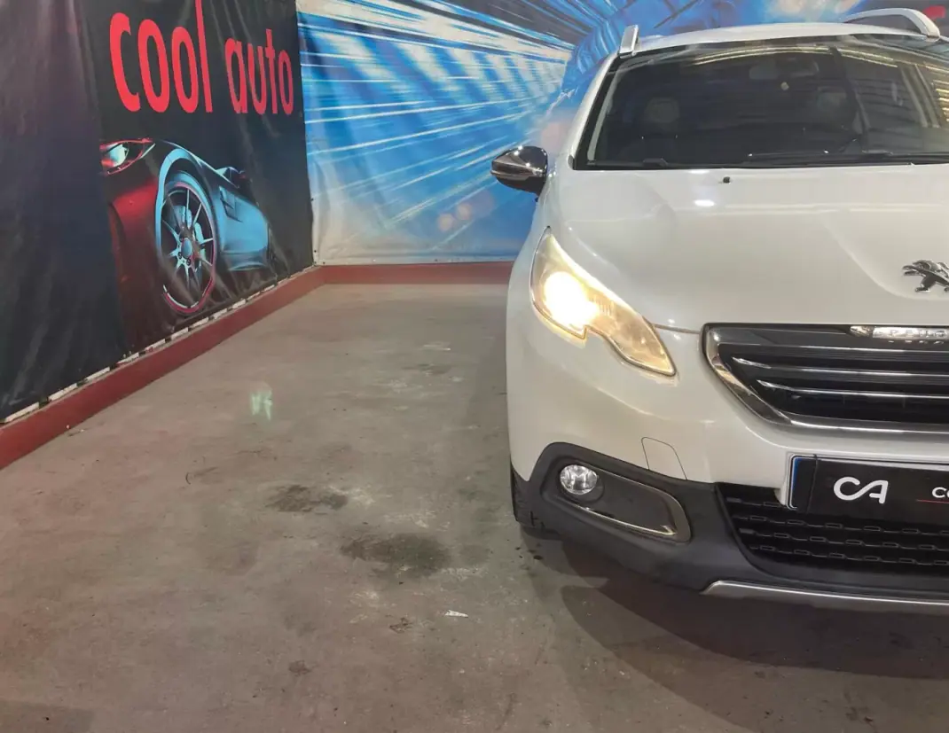 Peugeot 2008 2015 - 8500 EUR, 166000 km - AUTO.MOTO.pt - 166000km - foto 9 de 44