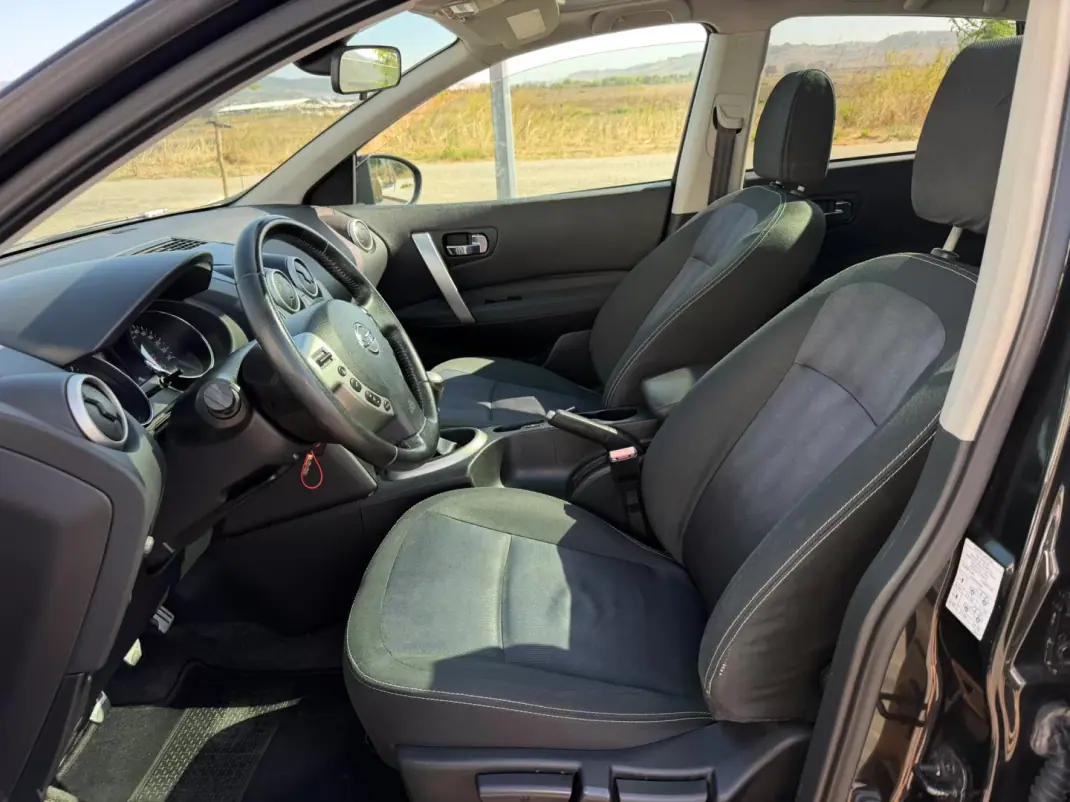 Nissan Qashqai 2011 - 10750 EUR, 149845 km - 149845km - foto 30 de 44