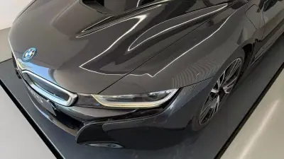 BMW i8 2014 - 61990 EUR, 91277 km - AUTO.MOTO.pt - 91277km - foto 2 de 27