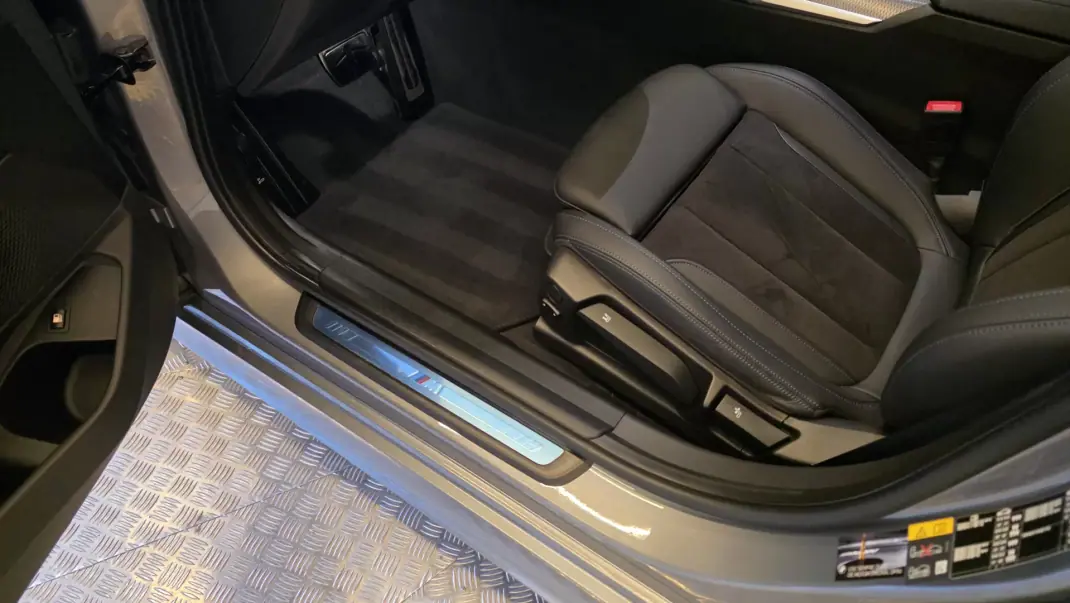 BMW 320 2024 - 42500 EUR, 5552 km - AUTO.MOTO.pt - 5552km - foto 37 de 58